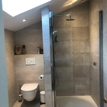 Holiday home Maison Familiale Chartrons 250m2 Jardin + Piscine *