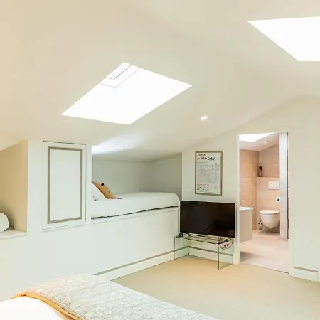Maison Familiale Chartrons 250m2 Jardin + Piscine Сasa de vacaciones *