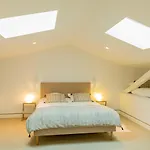Nyaraló Family House In Center Chartrons 250m2 - Pool, Garden, Ac Bordeaux