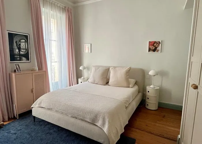 Family House In Center Chartrons 250m2 - Pool, Garden, Ac *